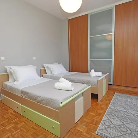 Mesaria House Syros * 에르무폴리